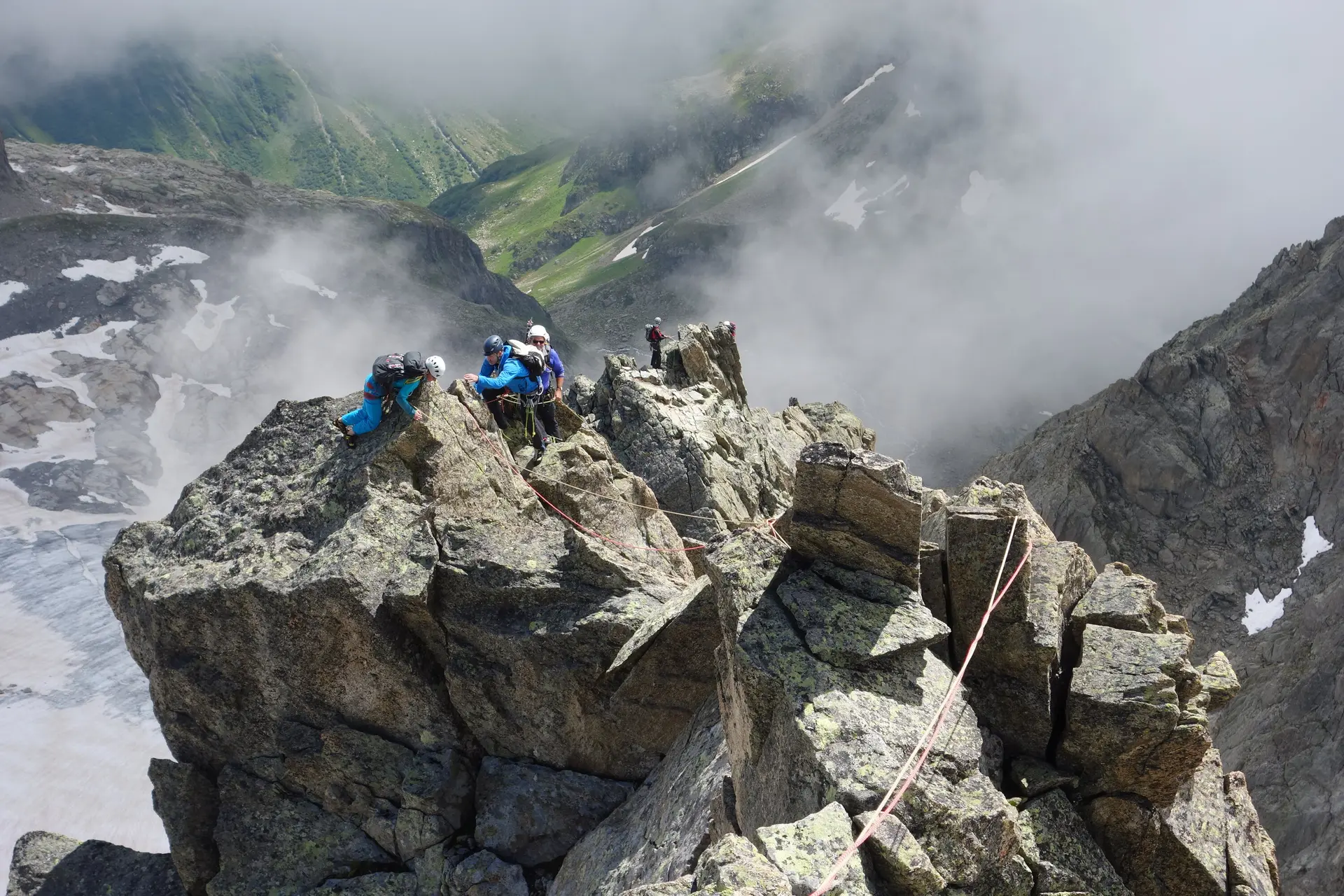Der Gipfel rückt näher, es wird immer luftiger | © DAV Freudenstadt